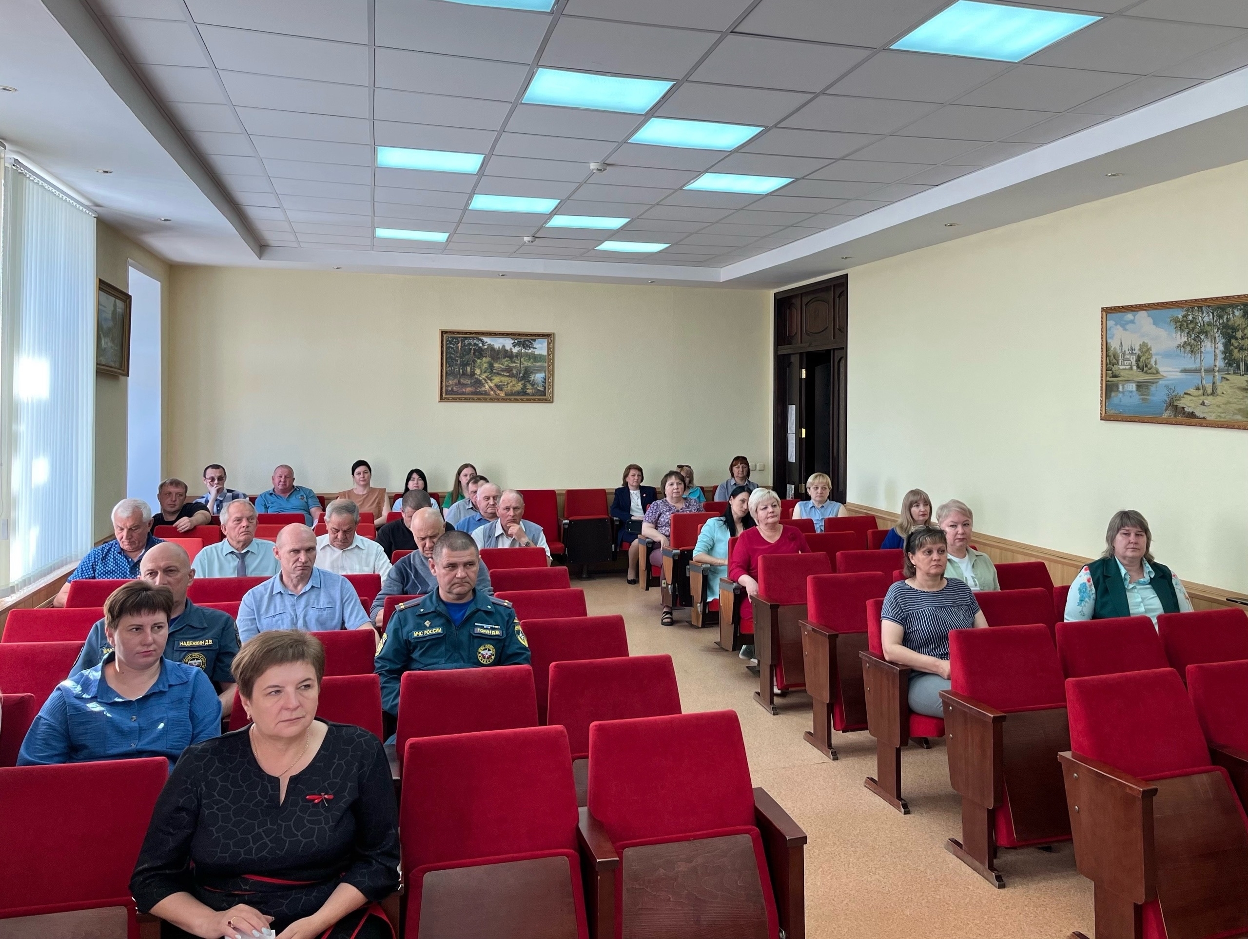 Еженедельное постоянно действующее совещание.